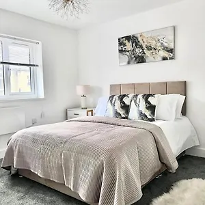  Apartment Luxury 2-bed Lindley United Kingdom